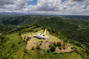 Peaceful and Scenic Mountain Retreat - Image 2