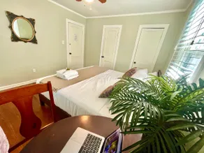 Families,pets, king beds, billiards, walk anywhere - Image 3