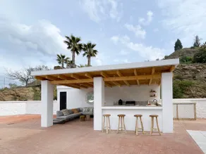 Villa Tres Flores - views, jacuzzi, 15 minutes to the beach - Image 2