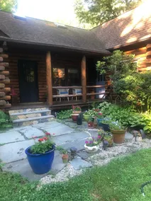 LOG  CABIN IN ZEN FOREST - Image 4