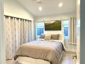 NEW Private, Cozy, Modern 1 bedroom, 1 bath Unit - Image 5