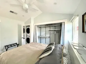 NEW Private, Cozy, Modern 1 bedroom, 1 bath Unit - Image 4