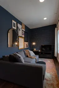 New! Modern and cozy flat! 2 min drive from town! - Image 2