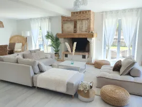 Beautiful Country House 30 minutes from Paris - Image 2
