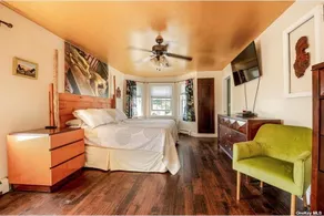 Beach house with hot tub: 1 hour from Manhattan! - Image 5