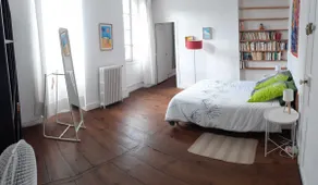 Large 3-room 80 m² in the city center - Image 3