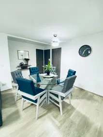 Family relaxing friendly home - Image 2