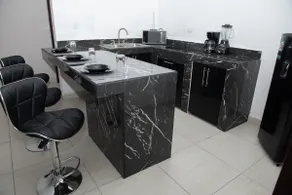A beautiful executive apartment - Image 3