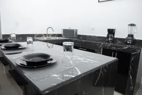 A beautiful executive apartment - Image 5