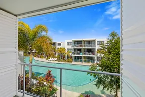 3 Bedroom Poolside Villa - Image 2