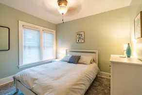 Modern 3 Bedroom Apartment Near SU and Upstate - Image 4