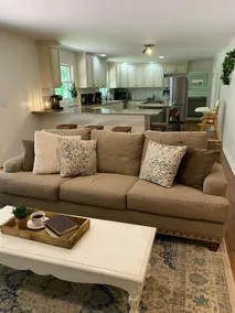 Spacious Comfortable Family Home - Prime Location - Image 2
