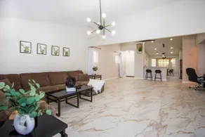 Casa Grande getaway! Modern cozy home with private pool and hot tub! - Image 2