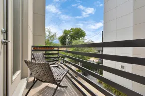 LaBella | Midtown | Dwntwn Skyline Views | Unique - Image 5