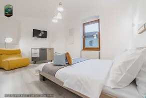 Denali Apartment - Old Town Modern, Airy - Image 2
