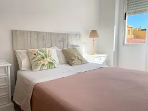 A central and bright apartment on Vara de Rey. - Image 5