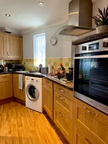 Cozy Bicester Village townhouse with garden - Image 4