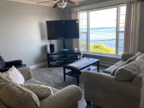 The View at Bishop’s Cove - Image 4
