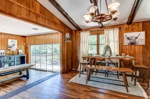 Boston’s Lodge-Cabin In The City - Image 5