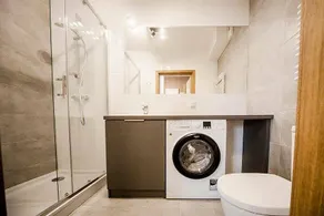 Apartment in the Center, Tenement House Pod 7 - Image 4