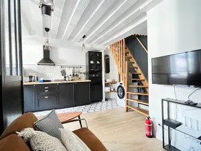 Paris center Les Halles: industrial loft - Image 3