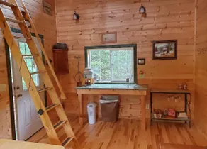 Jeru Cabin in the Upper Pack River Valley - Image 3