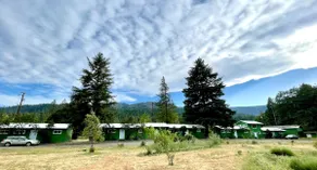 Riversong Getaway Cabin #7 - Image 4