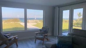 Beachfront House with Beautiful Ocean Views and Private Beach Access - Image 2