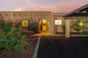 Pool / 2 BR 2 BA / Near JW Marriott / Patio - Image 3