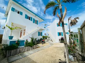 Cozy 1st Floor Casita. On the river and close to town! - Image 2