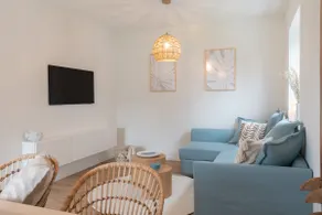 Modern coastal cottage #1 in beach house style - Image 2