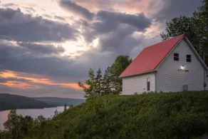 Perfect Getaway at Ô P'tit Loup- Spa and lake view - Image 2