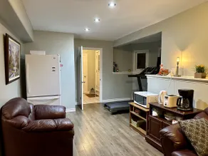 Cozy one bedroom suite, privet bathroom - Image 4