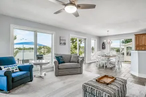 Luxurious Morrison Lakehouse w/ Hot Tub & Sunset Views - Image 4