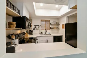 Walk to Downtown Gilbert-newly remodeled 2BR 2BA - Image 4