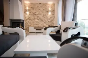 LUXURY OAK VILLAS - Image 3