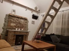 Acorn cabin - Image 4