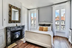The Modern of Charpennes - Ideally Located - Image 4