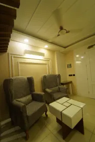 Honey Suckle luxury apartment - Image 2