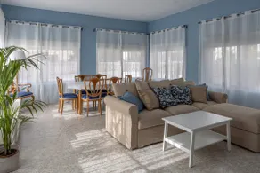 Spacious seaside villa in a quiet area - Image 4