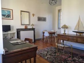 Great location - Large authentic apartment - Image 2