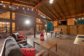 Close to All~Mini Golf~Fire-Pit~Swing Set~Hot Tub - Image 5