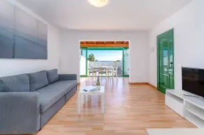 Fantastic apartment with terrace and ocean views - Image 4