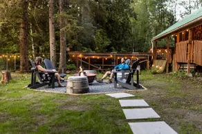 Deer Hideout - King bed/HS WiFi/Hot Tub/Fire Pit - Image 5