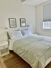Lovely 2 bdrm rental with free parking on premises - Image 5