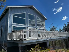 Utopia Retreat: A Spectacular Hilltop home. - Image 3