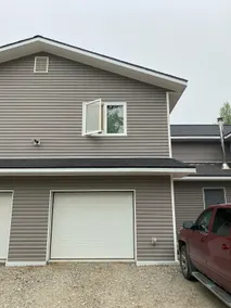 65” TV all rooms, pool table, Northern lights - Image 2