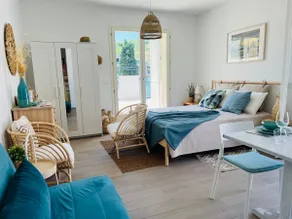 Beach apartment with sea view - Image 4