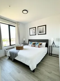 King 1BR w/ Pool + Gym Near EWR & MetLife - Image 3