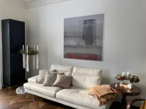 Apartment in historic villa with parking space - Image 5